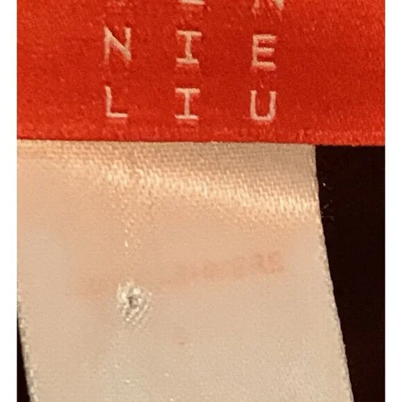 Jennie Liu 100% Cashmere Womans Black V-neck Pullover Sweater Small Quiet Luxury - Picture 6 of 7